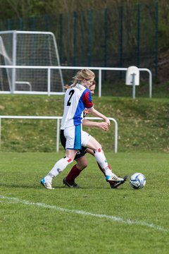 Bild 326 - wBJ SV Henstedt Ulzburg - TSV Sch�nberg : Ergebnis: 5:2